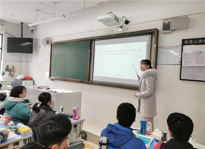 高二級(jí)部：推門聽課日日新，教研相長節(jié)節(jié)高(圖4)