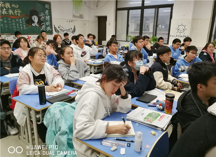 高二級(jí)部：職業(yè)生涯規(guī)劃啟迪夢(mèng)想，高二十六學(xué)子厲兵秣馬(圖4)