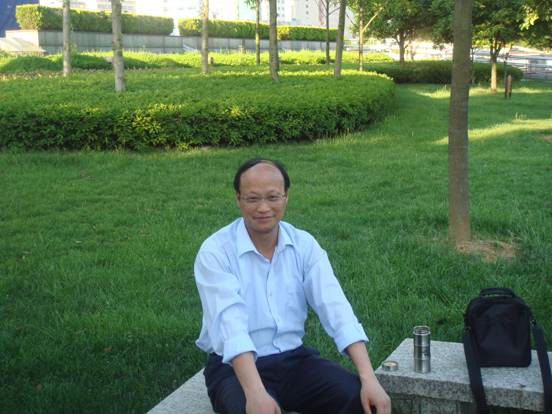 物理高級(jí)教師吳國(guó)銀老師簡(jiǎn)介(圖1)