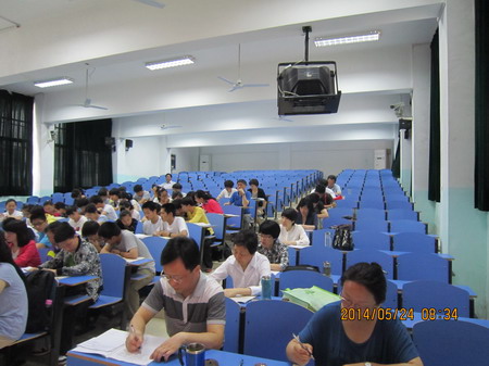 探索青年教師成長規(guī)律，豐富青年教師的培養(yǎng)模式(圖1)