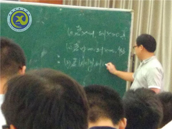 品賞名師風(fēng)采，聆聽專家指導(dǎo)(圖2)