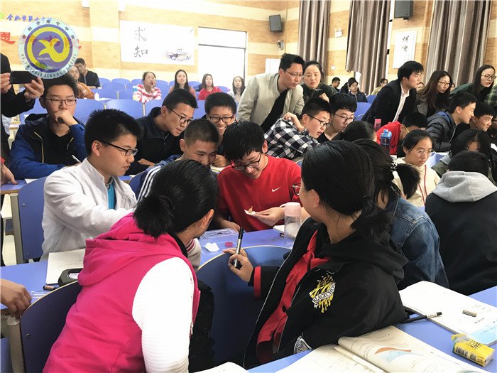 同課異構(gòu)共研討，青年教師展風(fēng)姿(圖18)