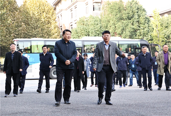 溫暖同行，守護(hù)心靈！安徽省心理健康教育現(xiàn)場(chǎng)會(huì)在合肥七中舉行！(圖1)