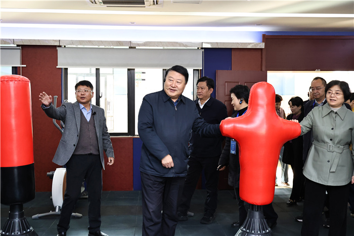 溫暖同行，守護(hù)心靈！安徽省心理健康教育現(xiàn)場(chǎng)會(huì)在合肥七中舉行！(圖3)