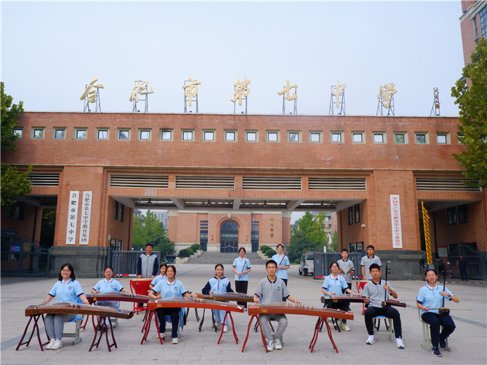 美育浸潤(rùn)！合肥七中七弦樂團(tuán)溫潤(rùn)你心(圖1)