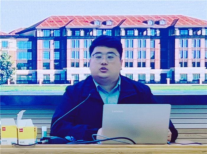 合肥七中高一年級召開第二學期期中學情分析會(圖1)