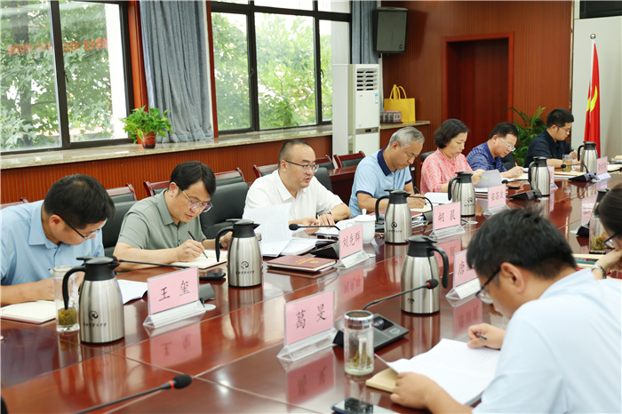 合肥七中黨委開展2024年第七次中心組理論學習(圖2)