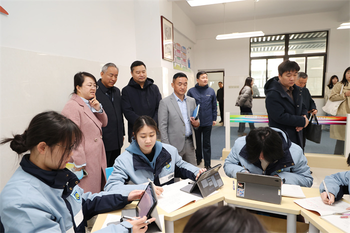 合肥七中智慧語文示范課引領教學新方向(圖3)