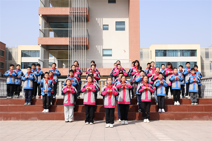 合肥在線：“大手拉小手 同升一面旗”——合肥市第七中學深入推進大中小學思政課一體化建設(圖4)