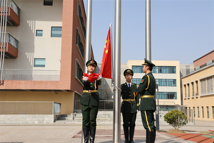 合肥在線：“大手拉小手 同升一面旗”——合肥市第七中學深入推進大中小學思政課一體化建設(圖2)