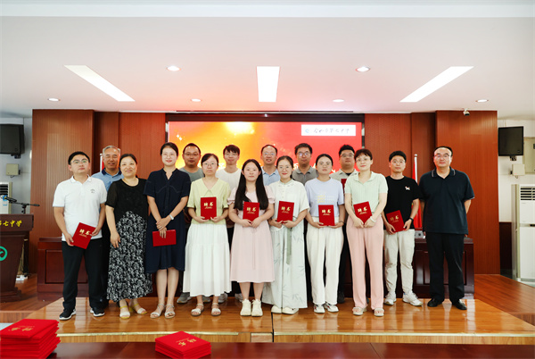 班主任1.jpg
